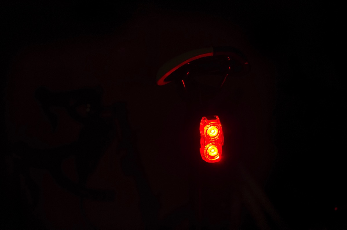リアライトが突然消えるということで新しいライトLighting EVERを購入した!
