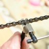 自転車がチャリチャリとうるさい!?チェーン変更のときだ!